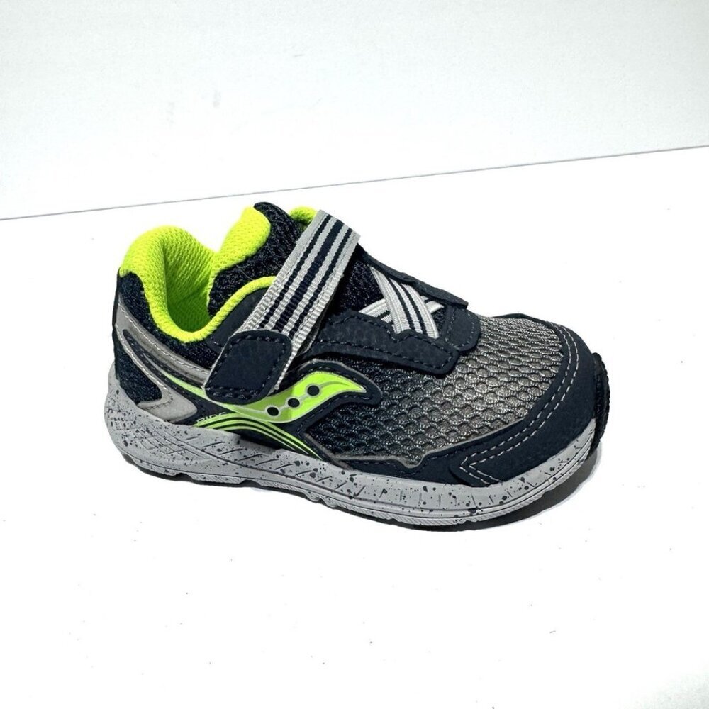 Saucony Ride 10 Sneakers Size 6.5 Wide Little Kids